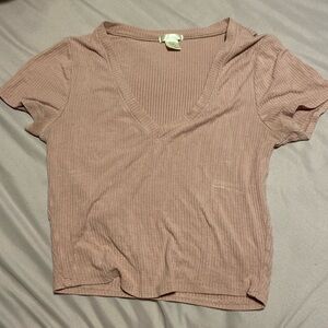 Pink v neck t shirt ribbed